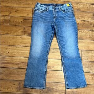 Silver Jeans suki mid slim boot